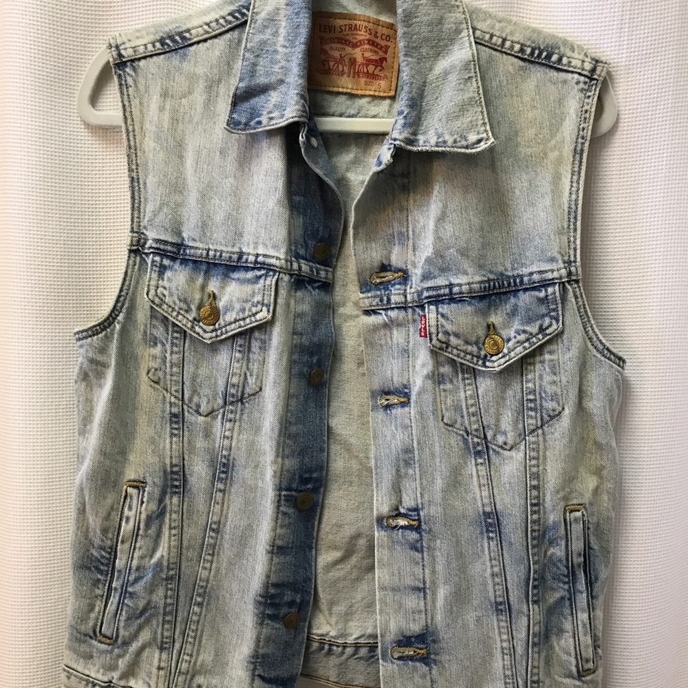 Vintage Levi’s denim vest